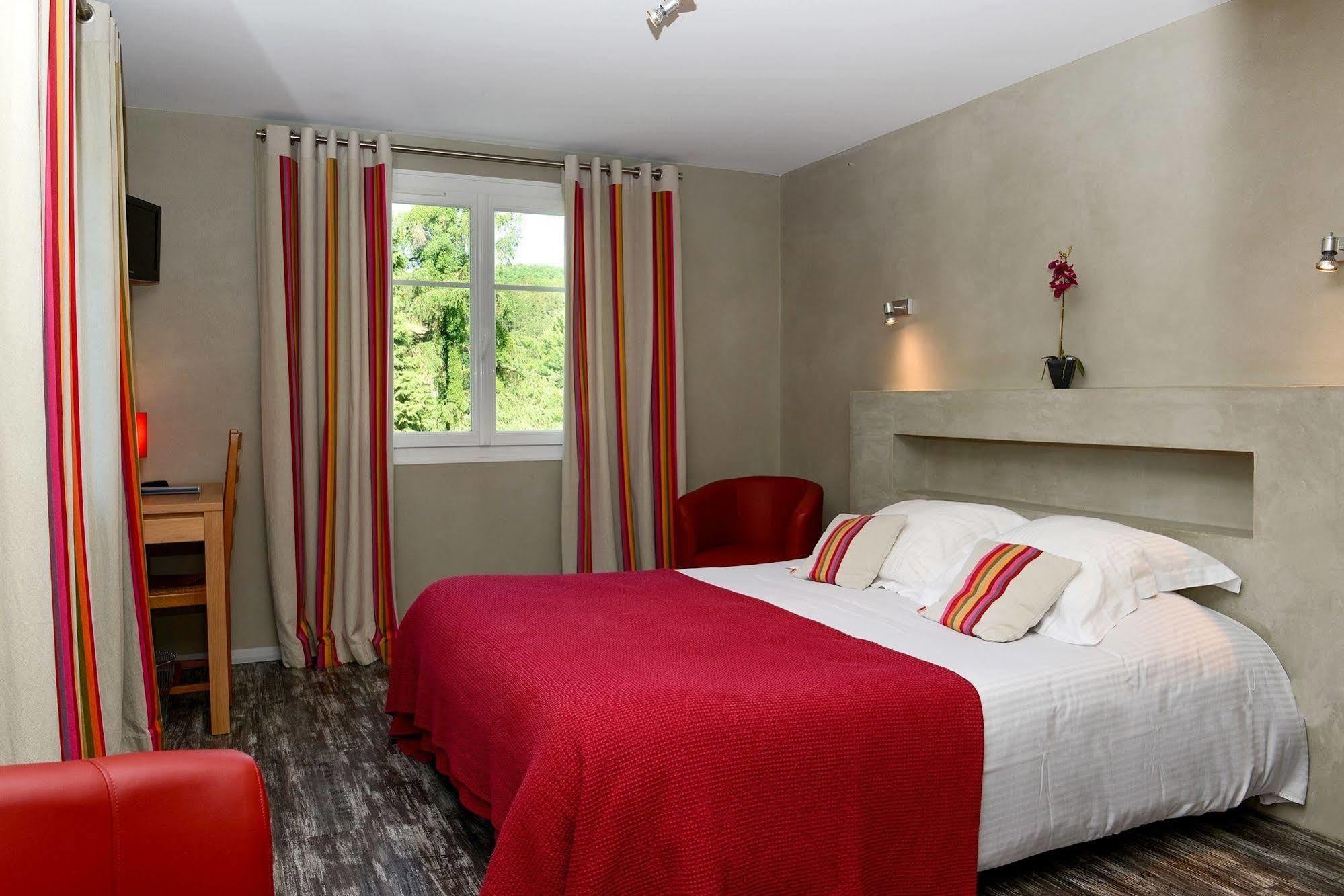 Logis Hotel Ur-Hegian Aïnhoa Eksteriør billede